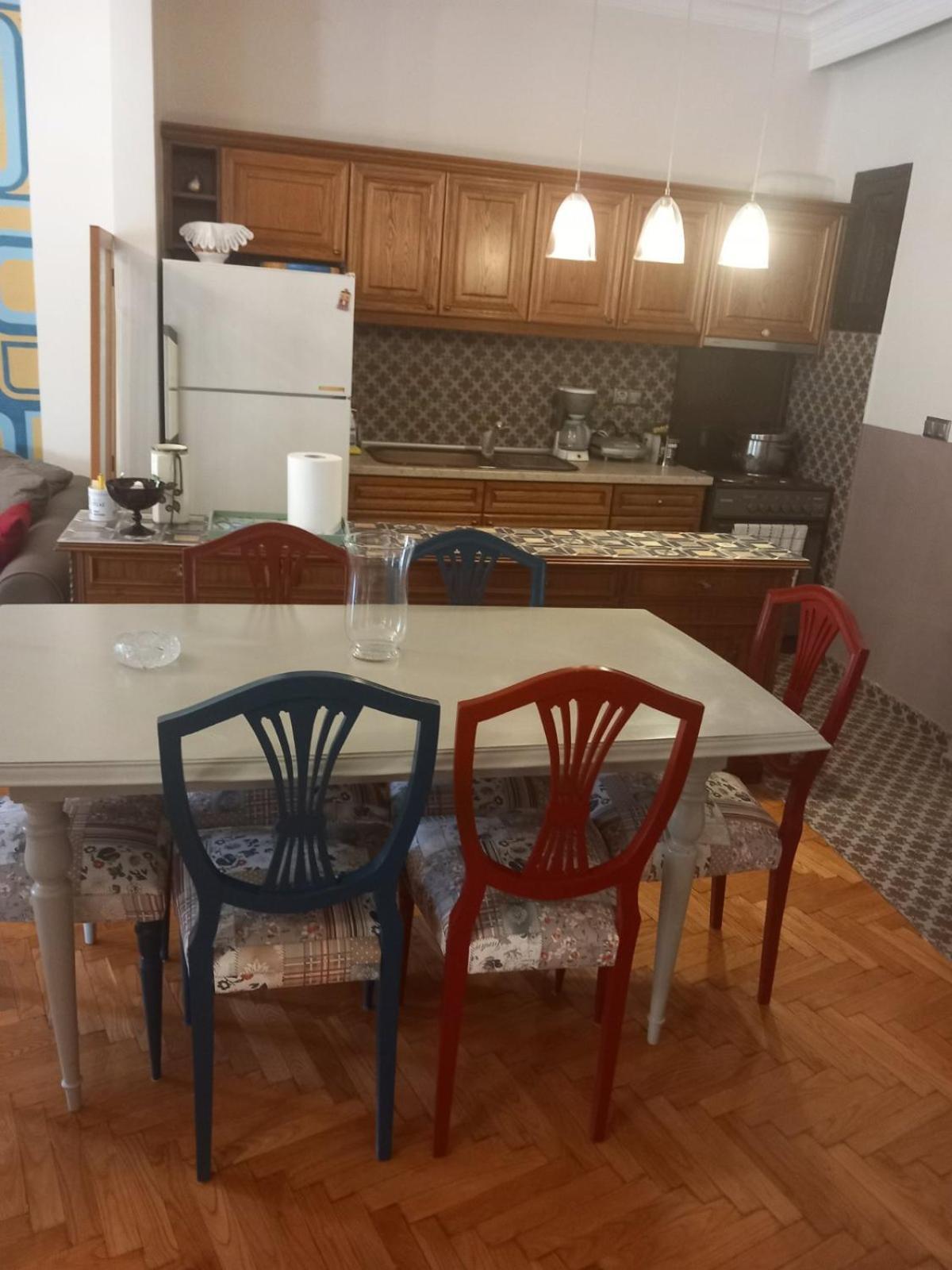 Retro Central Apartment *